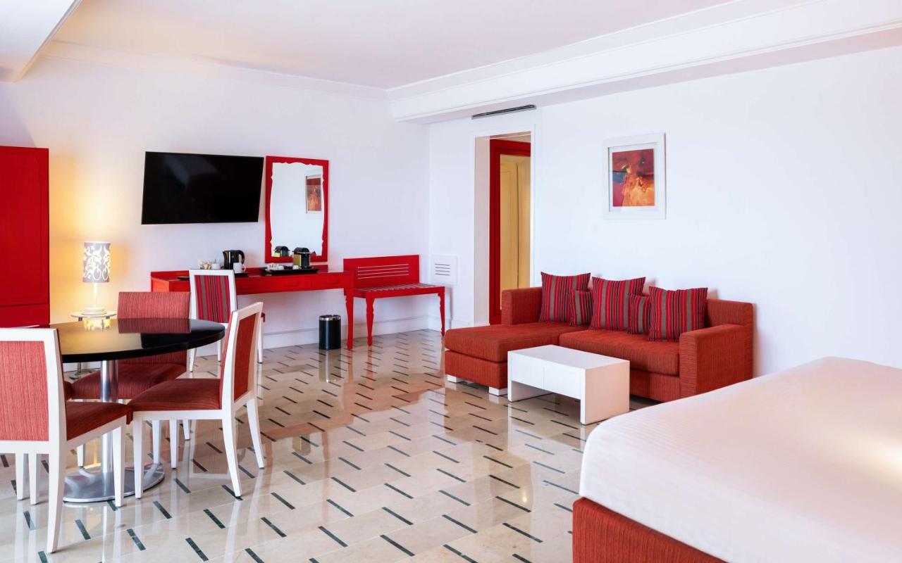 Radisson Blu Resort & Thalasso Hammamet Exteriör bild Suite