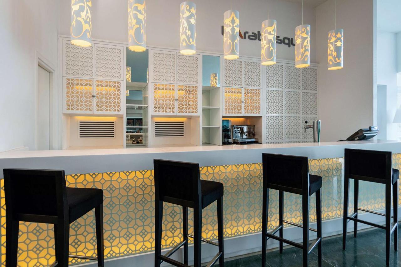 Radisson Blu Resort & Thalasso Hammamet Exteriör bild The bar at the lounge