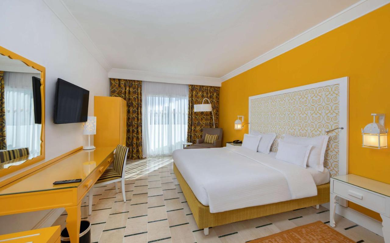 Radisson Blu Resort & Thalasso Hammamet Exteriör bild A room at the hotel