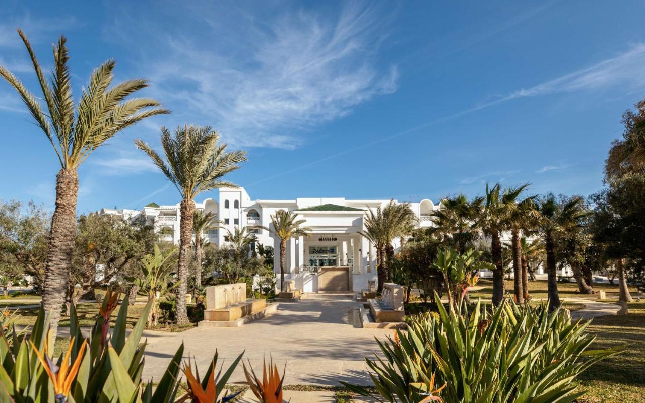Radisson Blu Resort & Thalasso Hammamet Exteriör bild The main entrance of the hotel