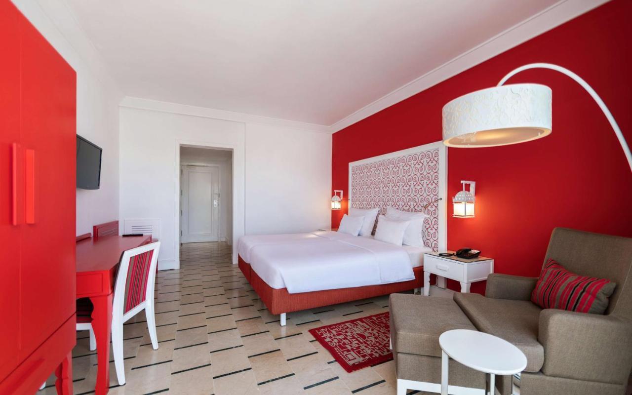 Radisson Blu Resort & Thalasso Hammamet Exteriör bild A room at the hotel
