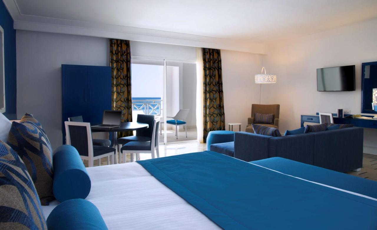 Radisson Blu Resort & Thalasso Hammamet Exteriör bild Suite